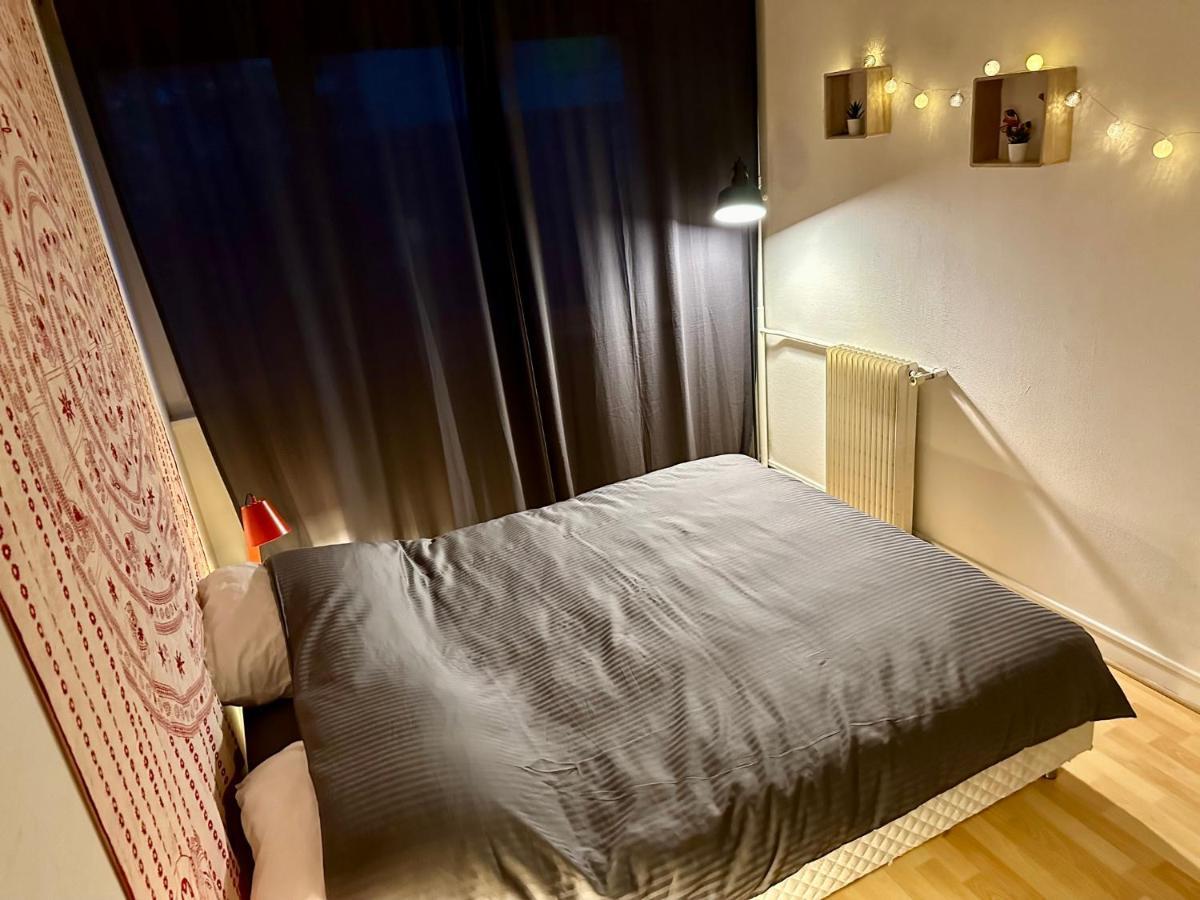 La C@Sa: Appartement Lumineux De 4Pieces / 3Ch/ Balcon/ Parking Bagnolet Buitenkant foto